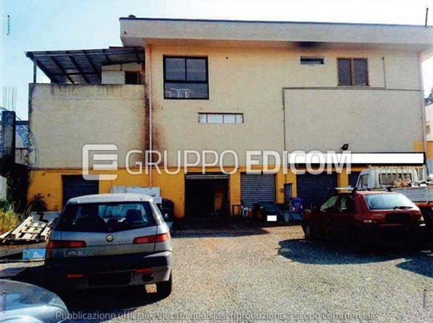 locale commerciale in vendita a Castrolibero