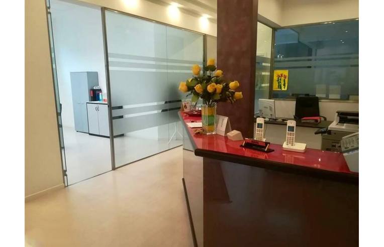 ufficio in vendita a Castrolibero in zona Andreotta