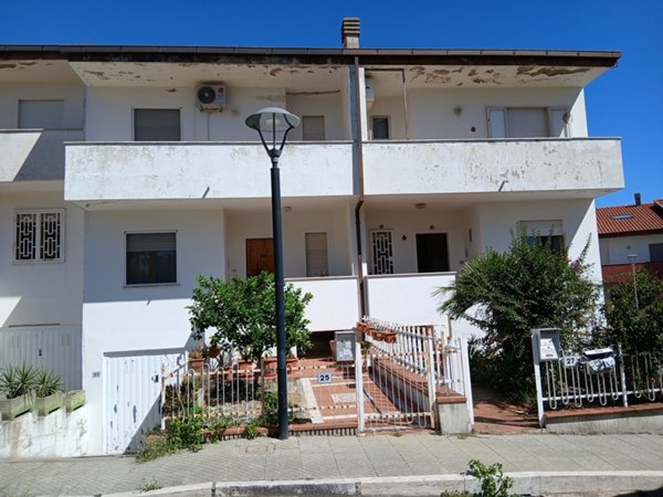casa indipendente in vendita a Castrolibero