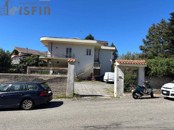 casa indipendente in vendita a Castrolibero
