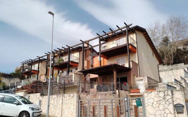 casa indipendente in vendita a Castrolibero