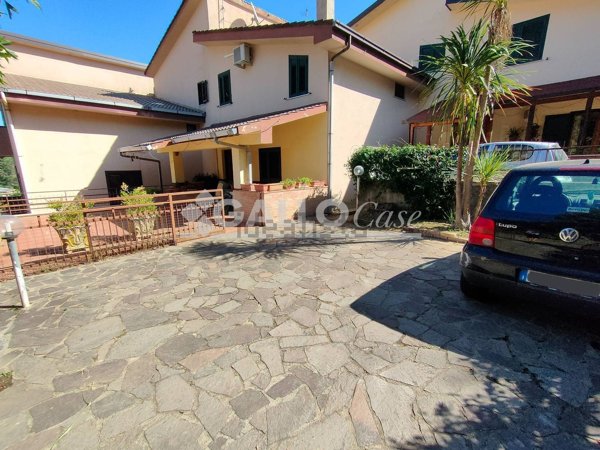 casa indipendente in vendita a Castrolibero