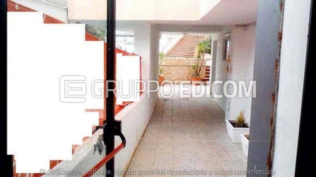 negozio in vendita a Castrolibero