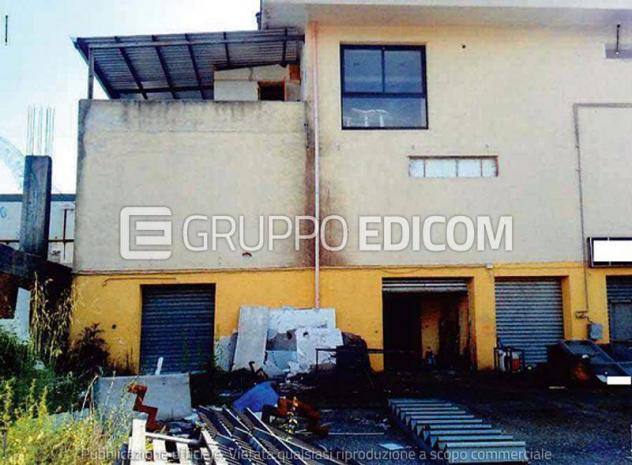 locale commerciale in vendita a Castrolibero