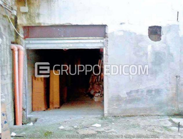 locale commerciale in vendita a Castrolibero