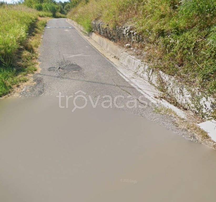 locale commerciale in vendita a Castrolibero