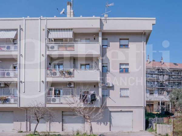 appartamento in vendita a Castrolibero in zona Andreotta