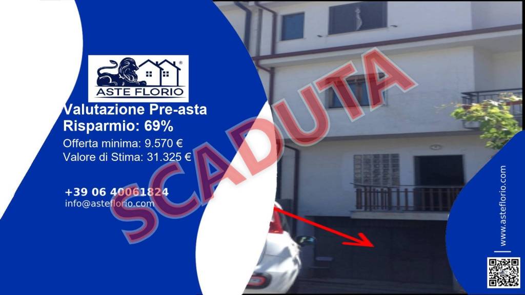 locale commerciale in vendita a Castrolibero