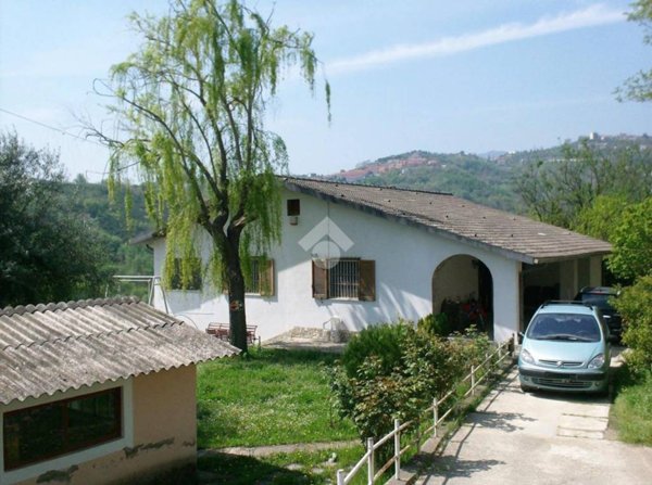 casa indipendente in vendita a Castrolibero