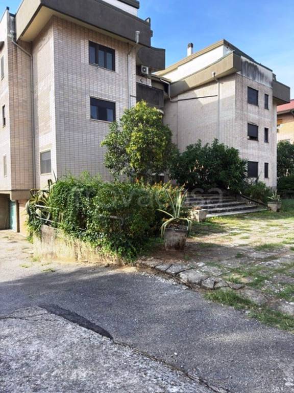 appartamento in vendita a Castrolibero in zona Andreotta