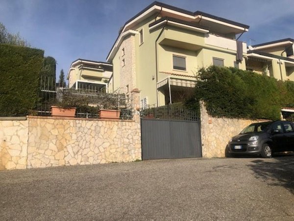 casa indipendente in vendita a Castrolibero