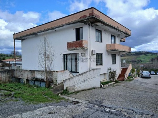 casa indipendente in vendita a Castrolibero