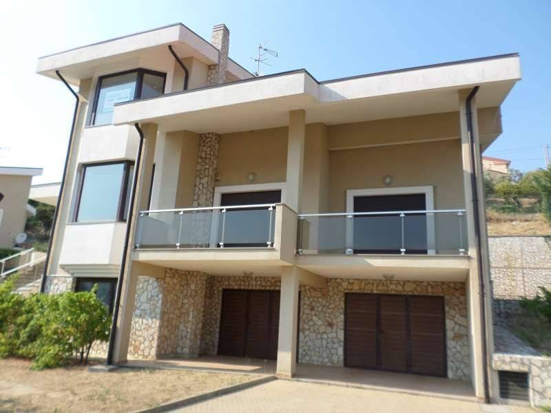 casa indipendente in vendita a Castrolibero in zona Andreotta