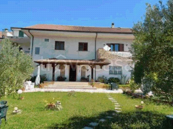 casa indipendente in vendita a Castrolibero