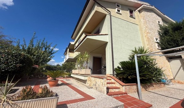 casa indipendente in vendita a Castrolibero in zona Andreotta