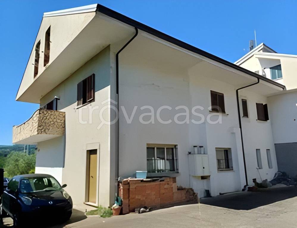 casa indipendente in vendita a Castrolibero