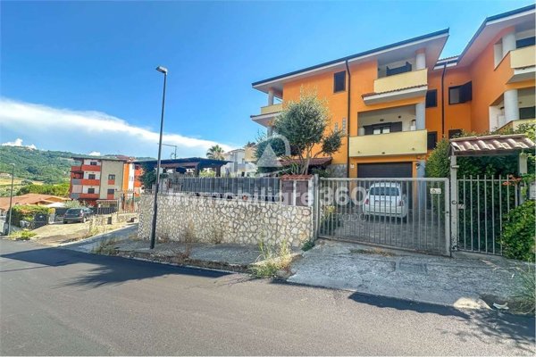 casa indipendente in vendita a Castrolibero in zona Andreotta