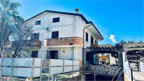 casa indipendente in vendita a Castrovillari