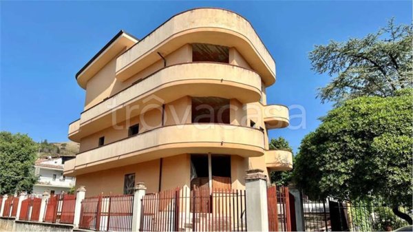 casa indipendente in vendita a Castrovillari
