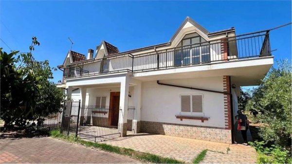 casa indipendente in vendita a Castrovillari