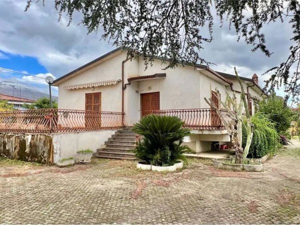 casa indipendente in vendita a Castrovillari