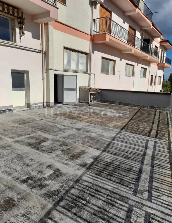 negozio in vendita a Castrovillari