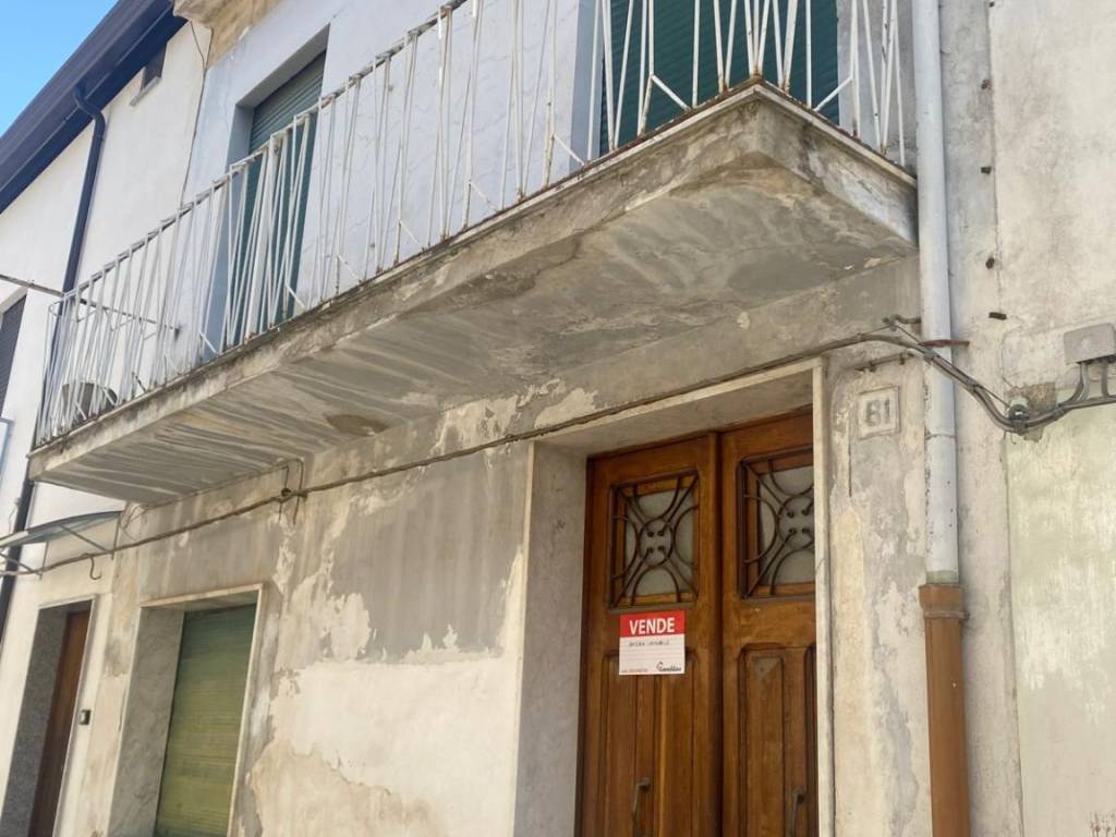 casa indipendente in vendita a Castrovillari