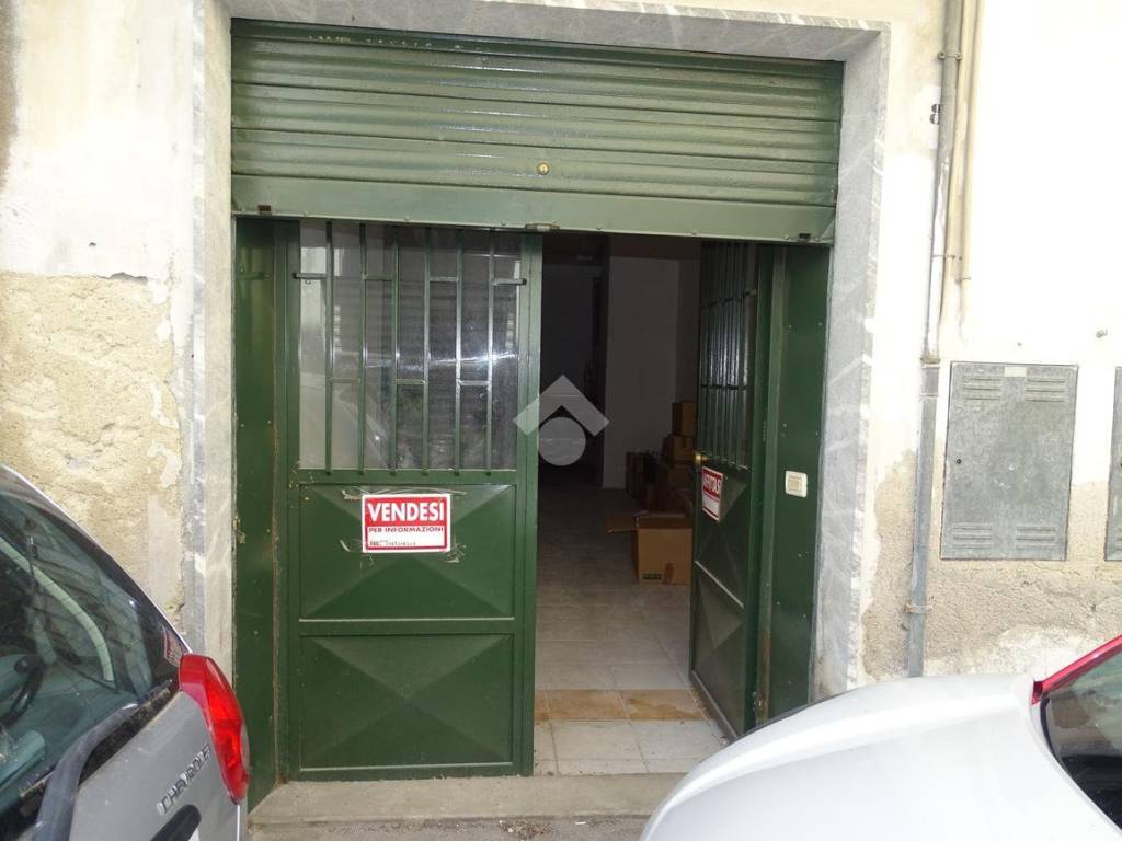 negozio in vendita a Castrovillari