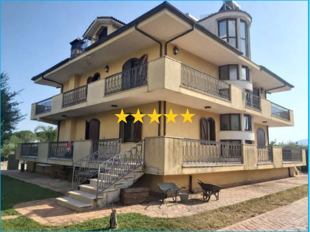 casa indipendente in vendita a Castrovillari