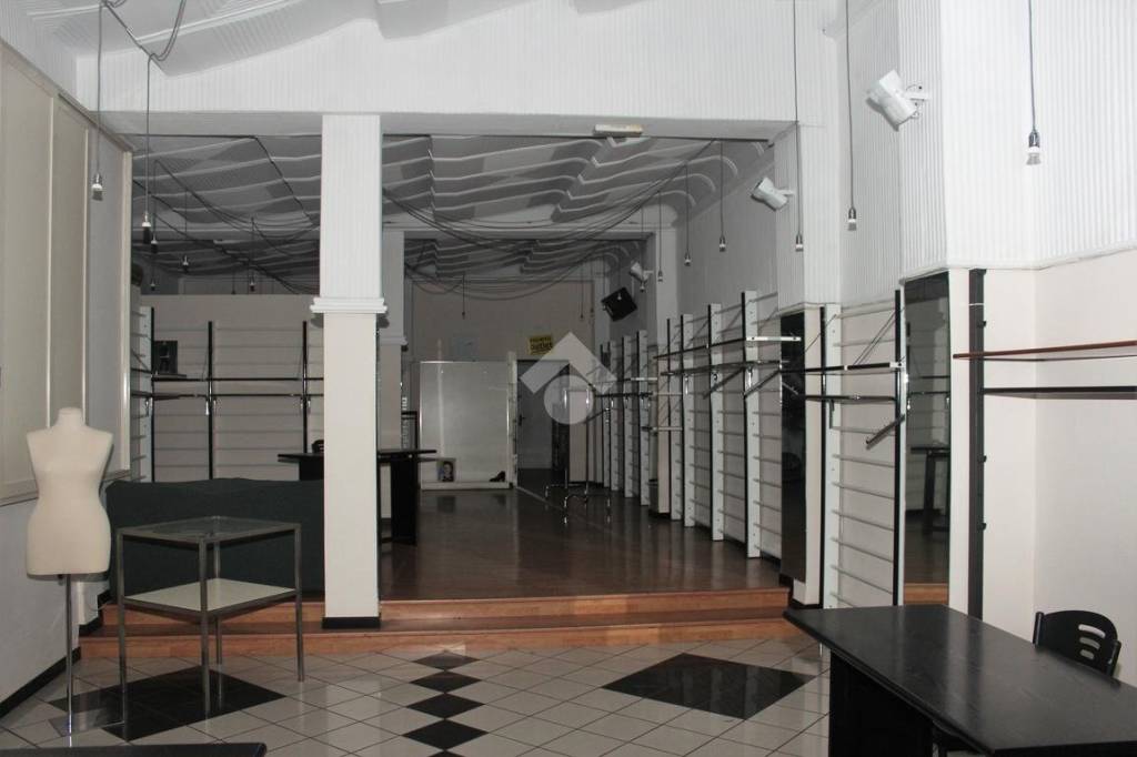 negozio in vendita a Castrovillari