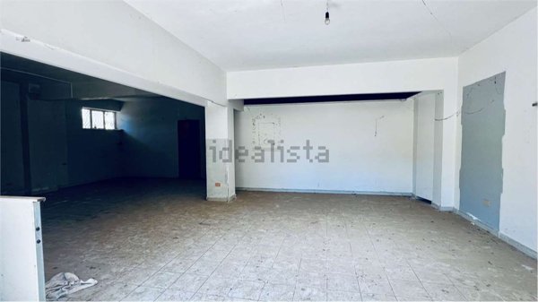 locale commerciale in vendita a Castrovillari