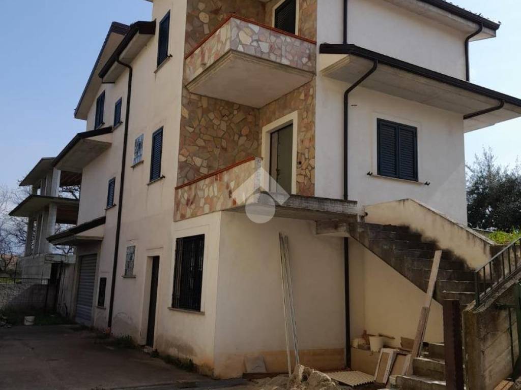 casa indipendente in vendita a Castrovillari