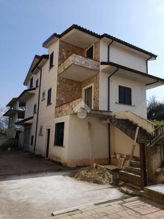 casa indipendente in vendita a Castrovillari