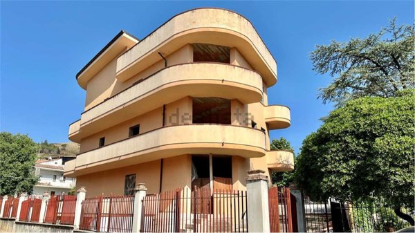 casa indipendente in vendita a Castrovillari