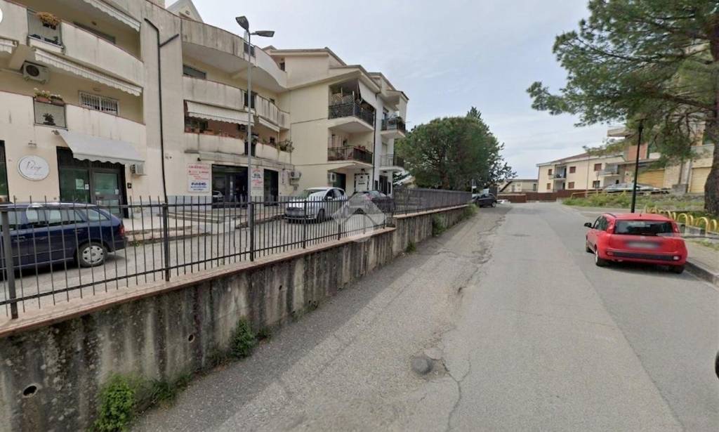 negozio in vendita a Castrovillari