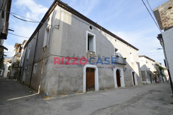 casa indipendente in vendita a Castrovillari in zona Vigne
