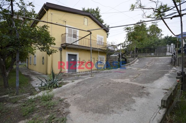 casa indipendente in vendita a Castrovillari