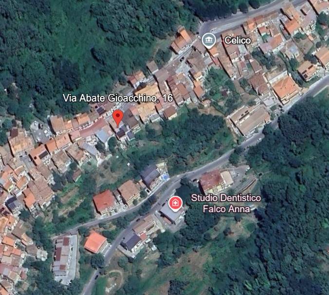 casa indipendente in vendita a Celico