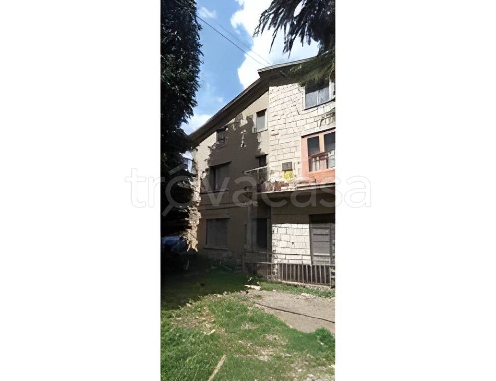 casa indipendente in vendita a Celico