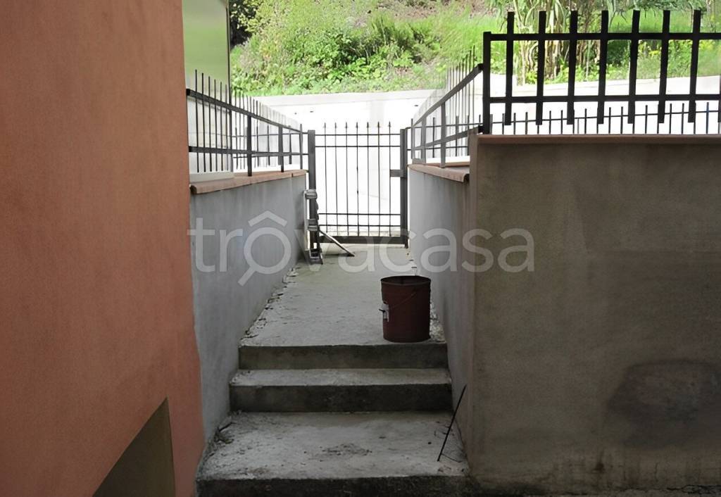 appartamento in vendita a Cerisano in zona Valli