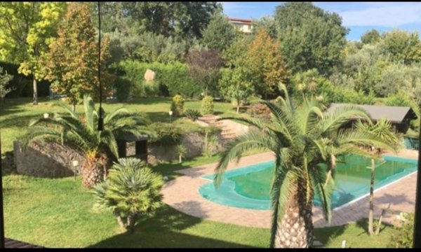 villa in vendita a Cerisano