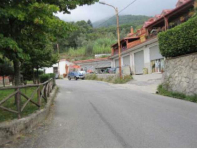 appartamento in vendita a Cerisano in zona Valli
