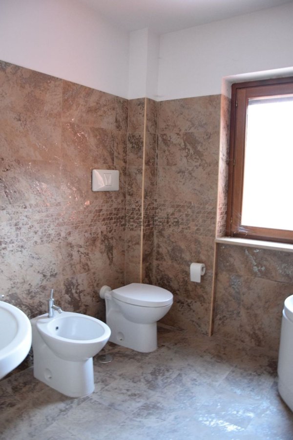 casa indipendente in vendita a Cerisano
