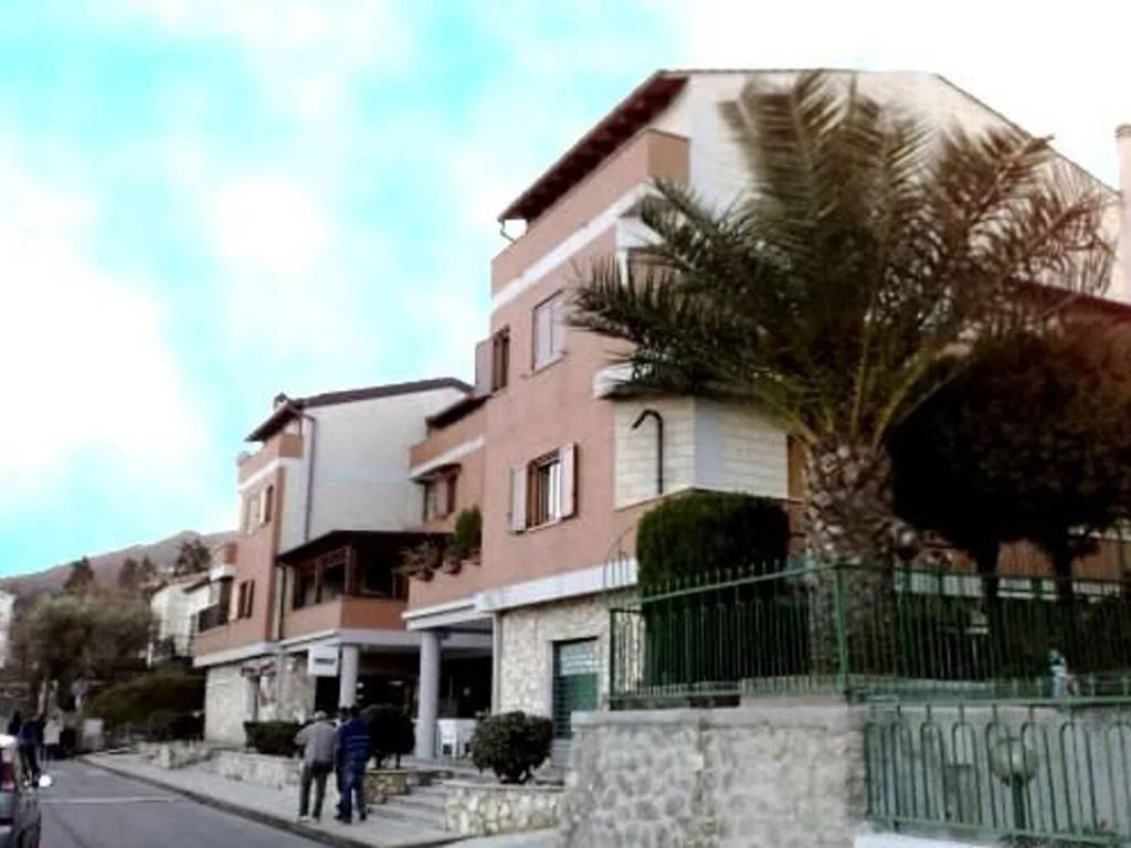 casa indipendente in vendita a Cerisano