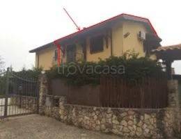 casa indipendente in vendita a Cerisano