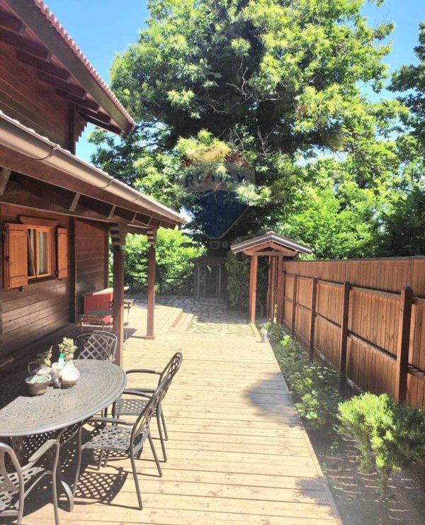 casa indipendente in vendita a Cerisano