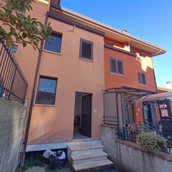 appartamento in vendita a Cerisano