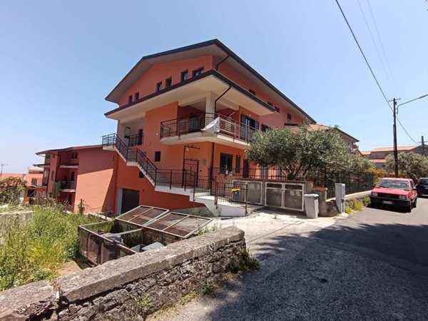 appartamento in vendita a Cerisano