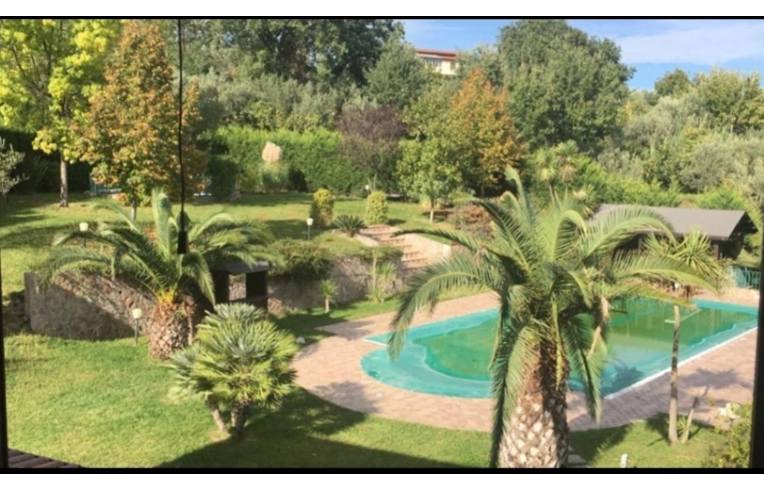 villa in vendita a Cerisano