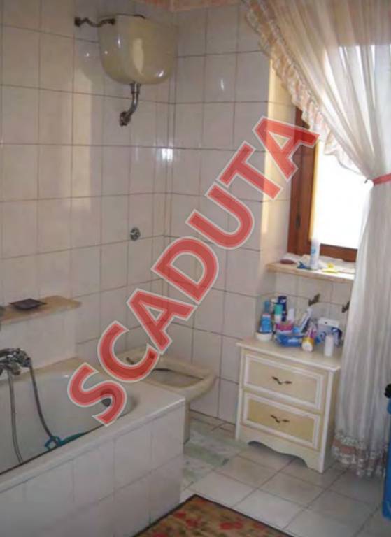 appartamento in vendita a Cerisano in zona Codicina
